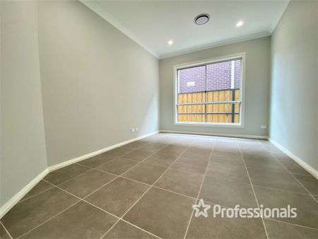 69 Camarero Street, Box Hill NSW 2765 - Photo 3