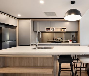 Premium Lifestyle Apartment in South City Square - Photo 2