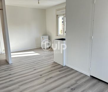 Appartement à louer à Henin Beaumont - Réf. LGLI15397 - Photo 3