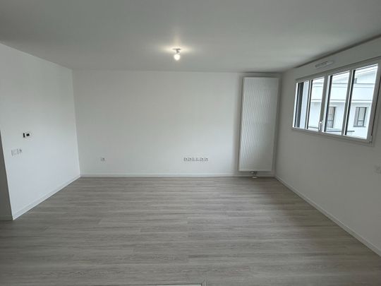 Location appartement 3 pièces, 75.60m², Chessy - Photo 1
