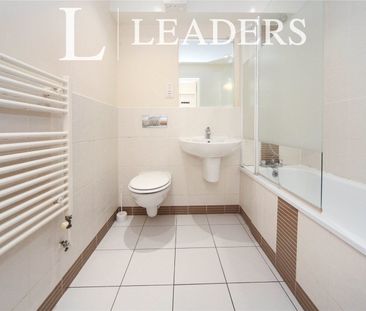 1 bedroom studio to rent Auction House Courtyard, 25 John Street, L... - Photo 6