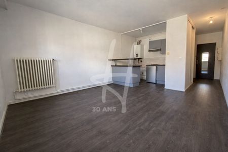 Location Appartement 1 pièce 27m² MONTIGNY LES METZ 57950 - Photo 2