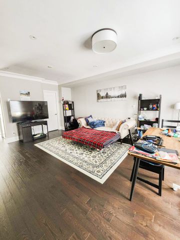 For Lease - 390 Highway 7 N/A Unit# Th 2, Richmond Hill, Ontario - Photo 2