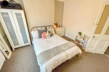 Vernon Street - Photo 2