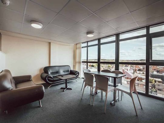 Silver Studio - Photo 1