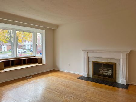 For Lease - 61 Richbourne Court, Toronto, Ontario - Photo 2