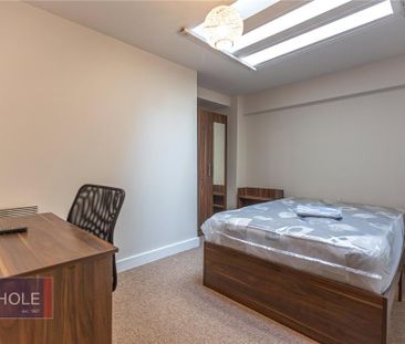 4 bedroom apartment to rent - Photo 3