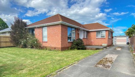 In the Zones, Close to the Action! - Photo 5