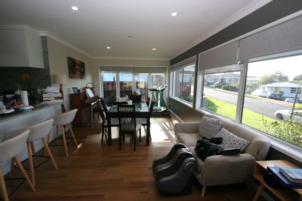 4 Bedrooms Hillcrest - Photo 1