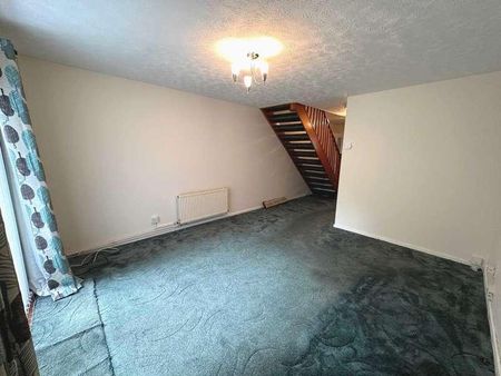 Chamberlain Close, West Thamesmead, SE28 - Photo 2