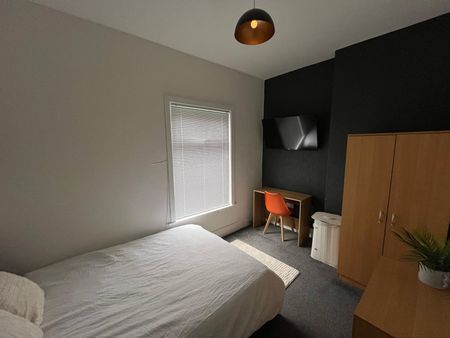 Hatfield Road, Bolton - Photo 4