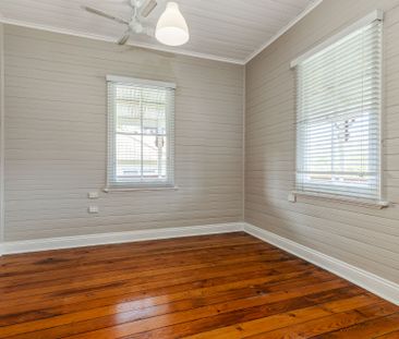 Have Your Own White Picket Fence!! - Photo 3