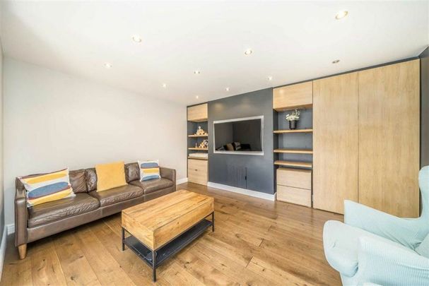 Lewisham Road, Greenwich, SE13 - Photo 1