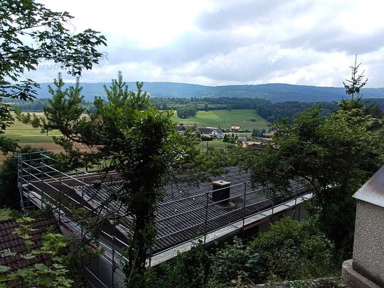 Spacious 3.5 room first floor apartment in Courtedoux for rent - Photo 1