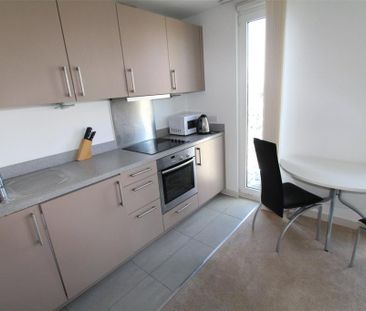 Studio to rent - Photo 4