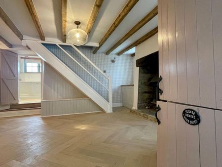 3 bedroom semi-detached house to rent - Photo 4