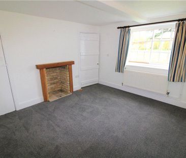 2 bedroom semi-detached house to rent - Photo 2