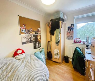 6 bedroom terraced house to rent - Photo 2