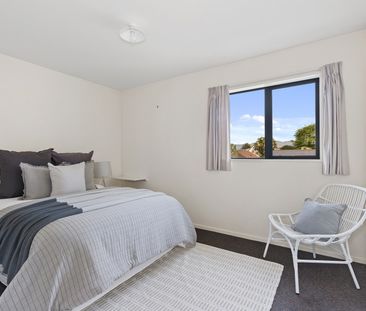 2 Bedroom Unfurnished Sunny Apartment - Photo 1