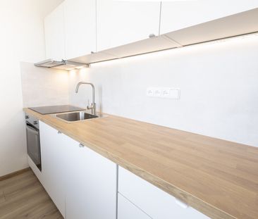 Pronájem bytu 2+1 52 m² - Photo 2