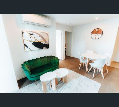2408/5 SUTHERLAND STREET, Melbourne, Vic 3000 - Photo 2