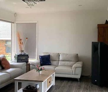 Northpark. Four bedrooms. The great family home. - Photo 1