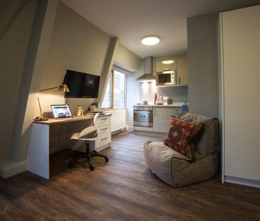 Studio to rent - Photo 6