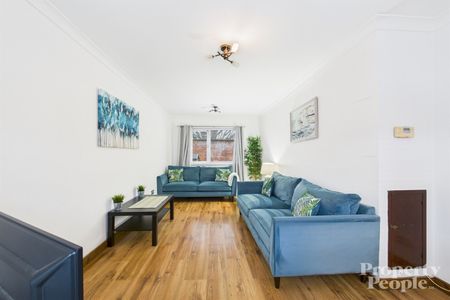 74 Gainsborough Drive, Belfast, BT15 3EL - Photo 2