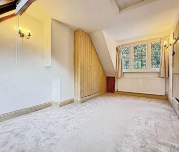 3 bedroom semi-detached house to rent - Photo 5