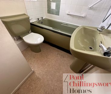 1 bed Semi-detached House - Photo 6