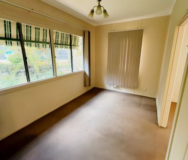 4 bed 1 bath - Photo 2