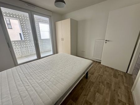 Location Appartement 2 pièces 48m² ILLKIRCH GRAFFENSTADEN 67400 - Photo 2