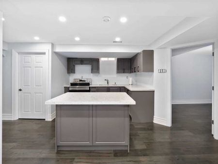 For Lease - 33 Retreat Boulevard, Vaughan, Ontario - Photo 3