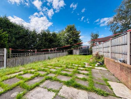 Everside Drive, M8 - Photo 3