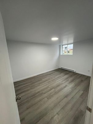 34A Rue de Berri, H7G 2W5, Laval - Photo 1