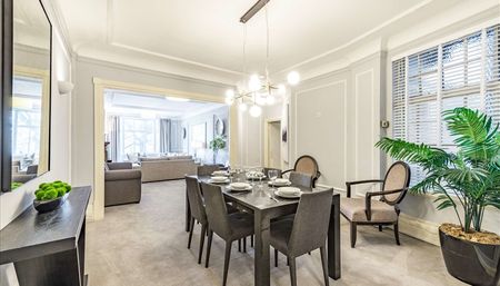 Strathmore Court, NW8, London - Photo 2