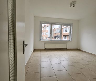 Ruim appartement in Laeken - Photo 4