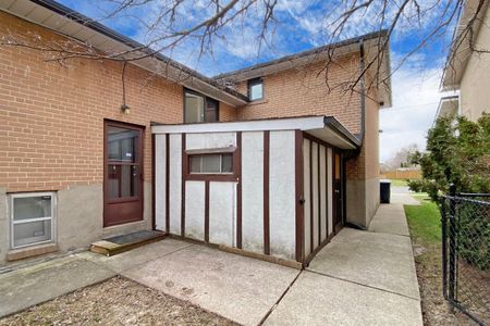 For Lease - 79 Hove Street, Toronto, Ontario - Photo 3