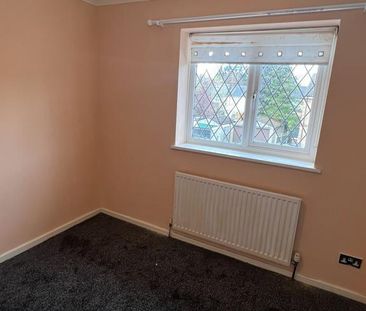 4 bedroom terraced house to rent - Photo 1