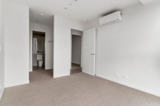 Two Bedroom Beauty - CAB - One Carpark Included - Photo 1