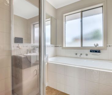 Don't miss out on this well presented home - Photo 1