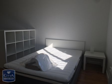 Location Appartement 1 pièce 39m² ST ETIENNE 42100 - Photo 3