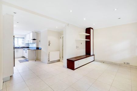 Marlborough Place, London, NW8 - Photo 2