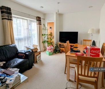 2 bedroom flat to rent - Photo 2
