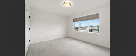 Lovely New Build Main Floor in Brighton - Photo 3