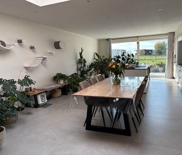 Prachtig gerenoveerde rijwoning met 3 slaapkamers! - Photo 3