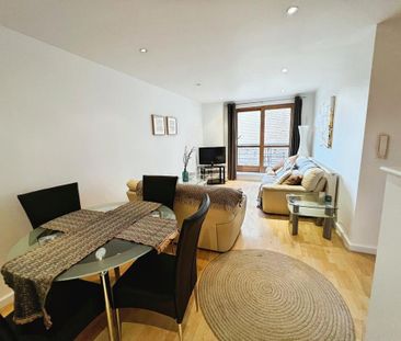 2 bedroom flat to rent - Photo 3