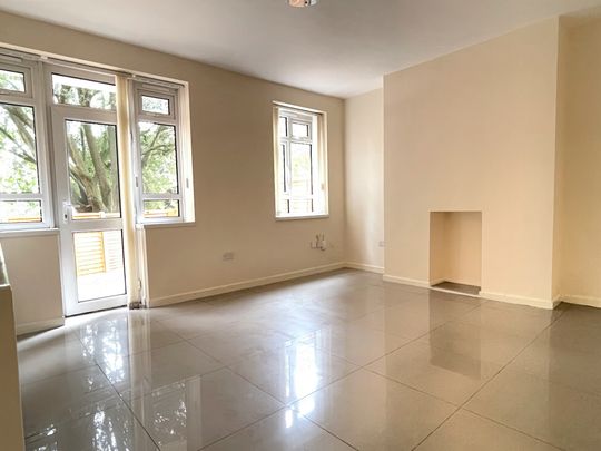 Appleshaw House, Camberwell, SE5, London - Photo 1