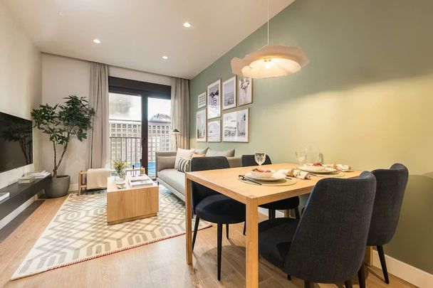 Calle de la Farmacia, Madrid, Community of Madrid 28004 - Foto 1