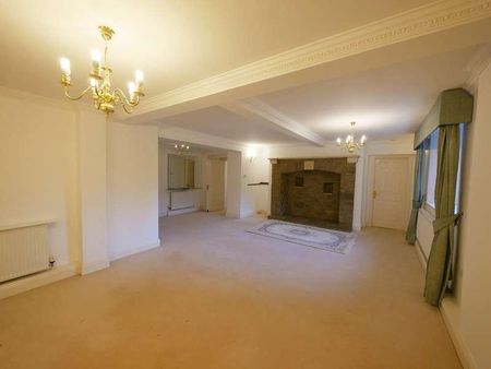 Oakley Hall, Cirencester, GL7 - Photo 2